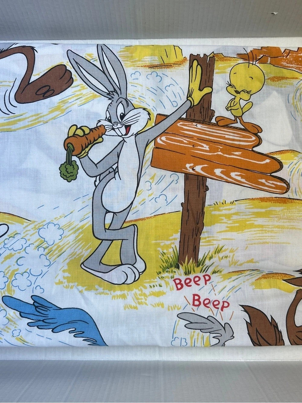 1977 Warner Bros. Vintage Looney Tunes Twin Flat Sheet Blue & Yellow